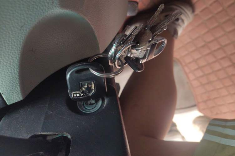 Used Jinbei New Hiace EV 2023 Comfort Model Vehicle Key