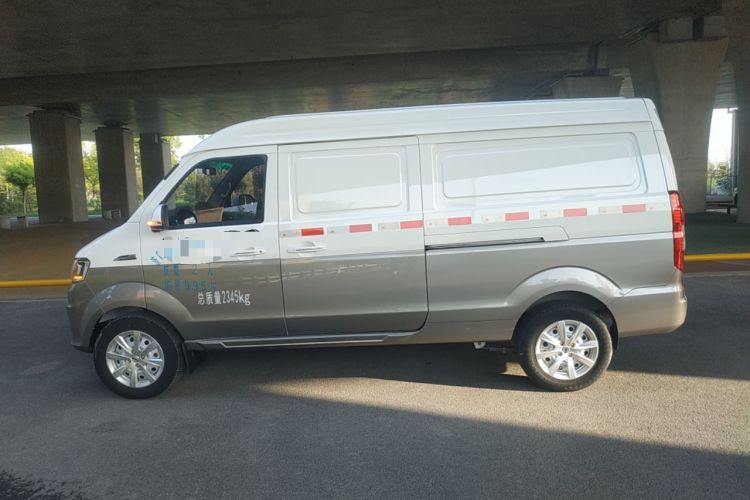 Used Jinbei New Hiace S 2023 1.5L Wealth Edition Van 2/5-Seater Non-Air-Conditioned Version SWC15M Left Side