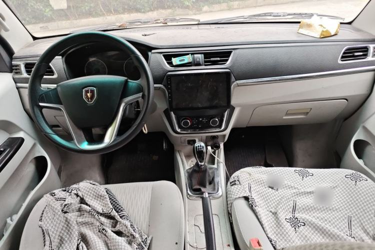 Used Jinbei New Hiace S 2018 1.5L Wealth Edition DLCG14 Center Console
