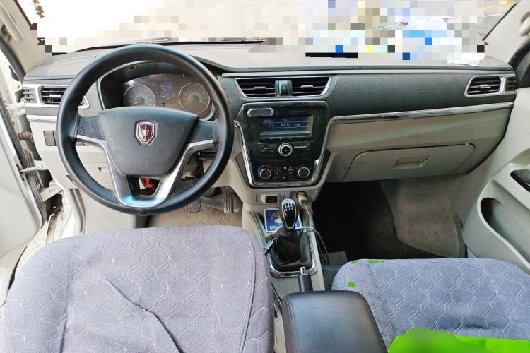 Used Jinbei New Hiace S 2018 1.5L Wealth Edition Van DLCG14 Center Console