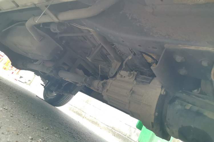Used Jinbei New Hiace S 2018 1.5L Wealth Edition DLCG14 Chassis Front Right