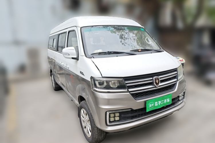 Used Jinbei New Hiace S 2018 1.5L Wealth Edition DLCG14 Front Right 45 Deg