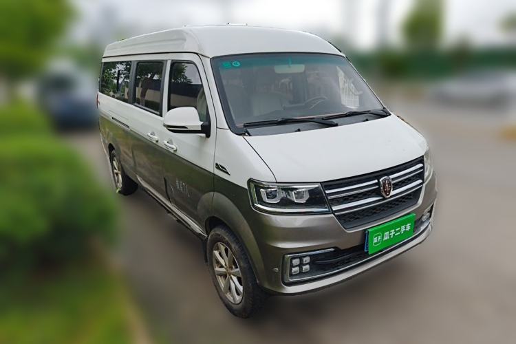 Used Jinbei New Hiace S 2018 1.6L Business Edition DLCG16 Front Right 45 Deg