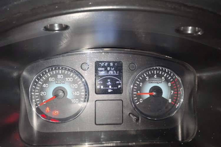Used Jinbei New Hiace S 2018 1.6L Wealth Edition DLCG16 Odometer Close Up