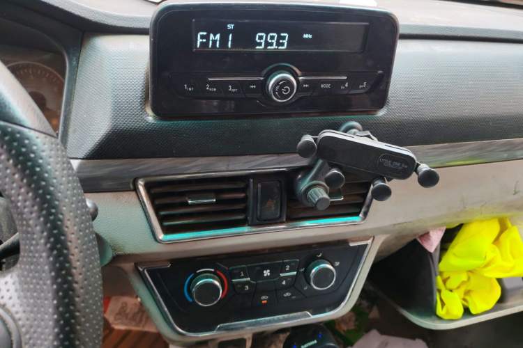 Used Jinbei New Hiace S 2018 1.5L Wealth Edition Van DLCG14 Audio And AC Panel
