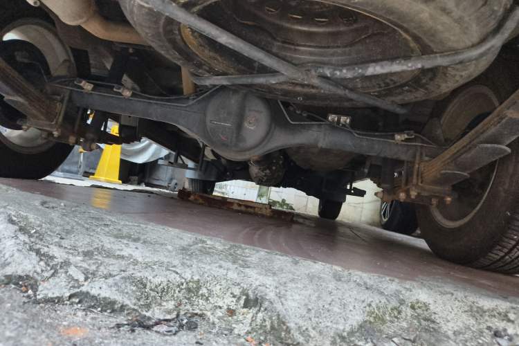 Used Jinbei New Hiace S 2018 1.5L Business Edition Van DLCG14 Chassis Rear