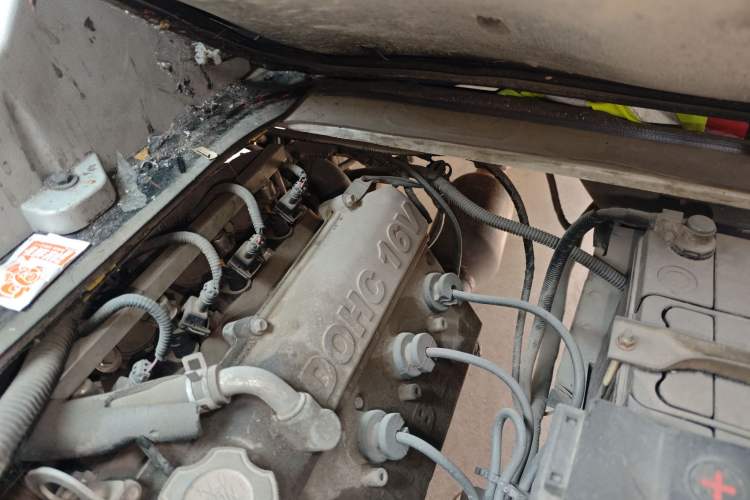 Used Jinbei New Hiace S 2018 1.5L Wealth Edition Van DLCG14 Engine Bay Left
