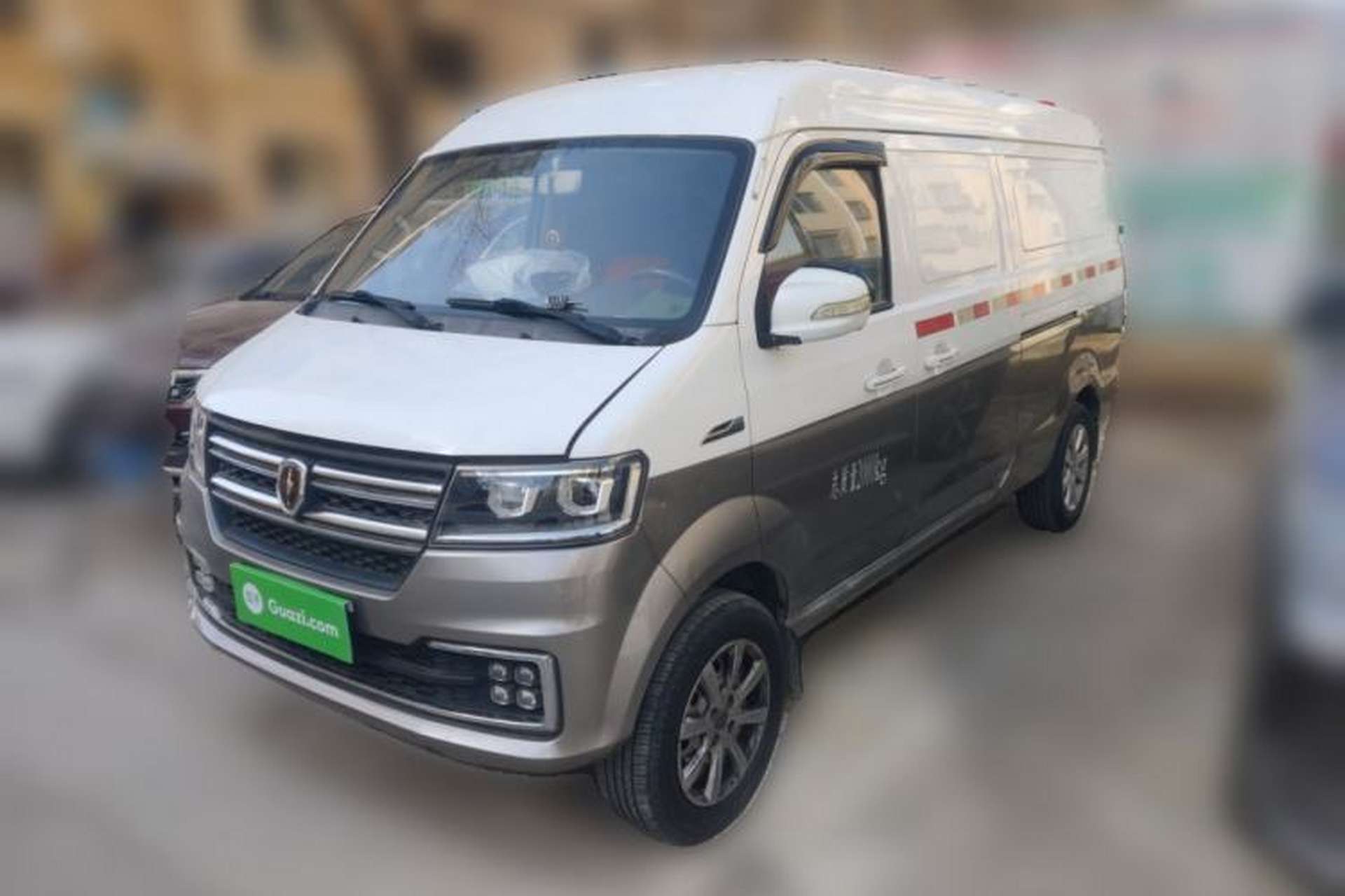 Used Jinbei New Hiace S 2018 1.5L Wealth Edition Van DLCG14 Front Left 45 Deg