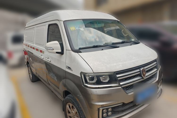 Used Jinbei New Hiace S 2018 1.5L Wealth Edition Van DLCG14 Front Right 45 Deg