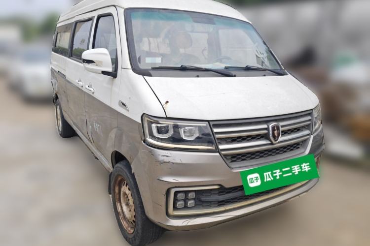 Used Jinbei New Hiace S 2018 1.6L Wealth Edition DLCG16 Front Right 45 Deg