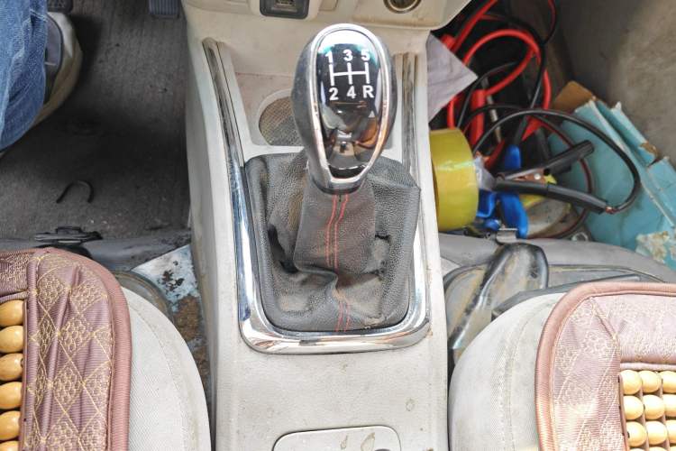 Used Jinbei New Hiace S 2018 1.6L Wealth Edition DLCG16 Gear Lever