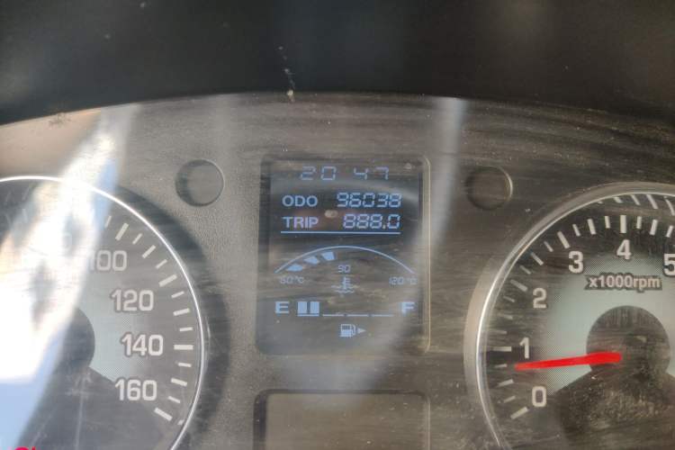 Used Jinbei New Hiace S 2018 1.5L Wealth Edition Van DLCG14 Odometer Close Up
