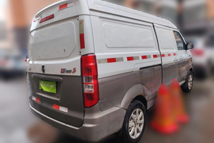 Used Jinbei New Hiace S 2018 1.5L Wealth Edition Van DLCG14 Rear Right 45 Deg