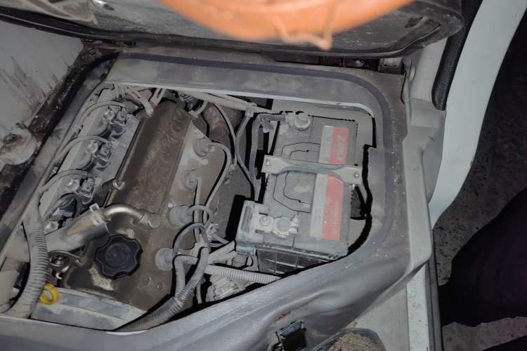Used Jinbei New Hiace S 2018 1.5L Business Edition DLCG14 Engine Bay Left