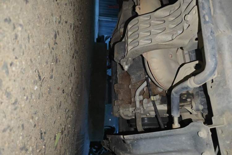 Used Jinbei New Hiace S 2019 1.6L Wealth Edition China VI SWD16M Chassis Front Right