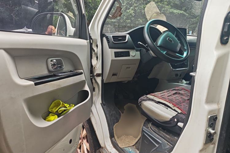 Used Jinbei New Hiace S 2019 1.6L Business Edition China VI SWD16M Driver Seat