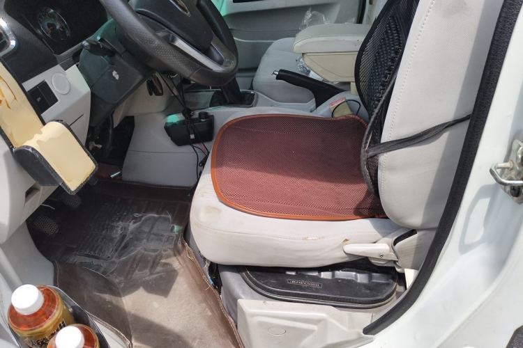 Used Jinbei New Hiace S 2019 1.5L Van Wealth Edition China VI SWC15M Left Front Seat