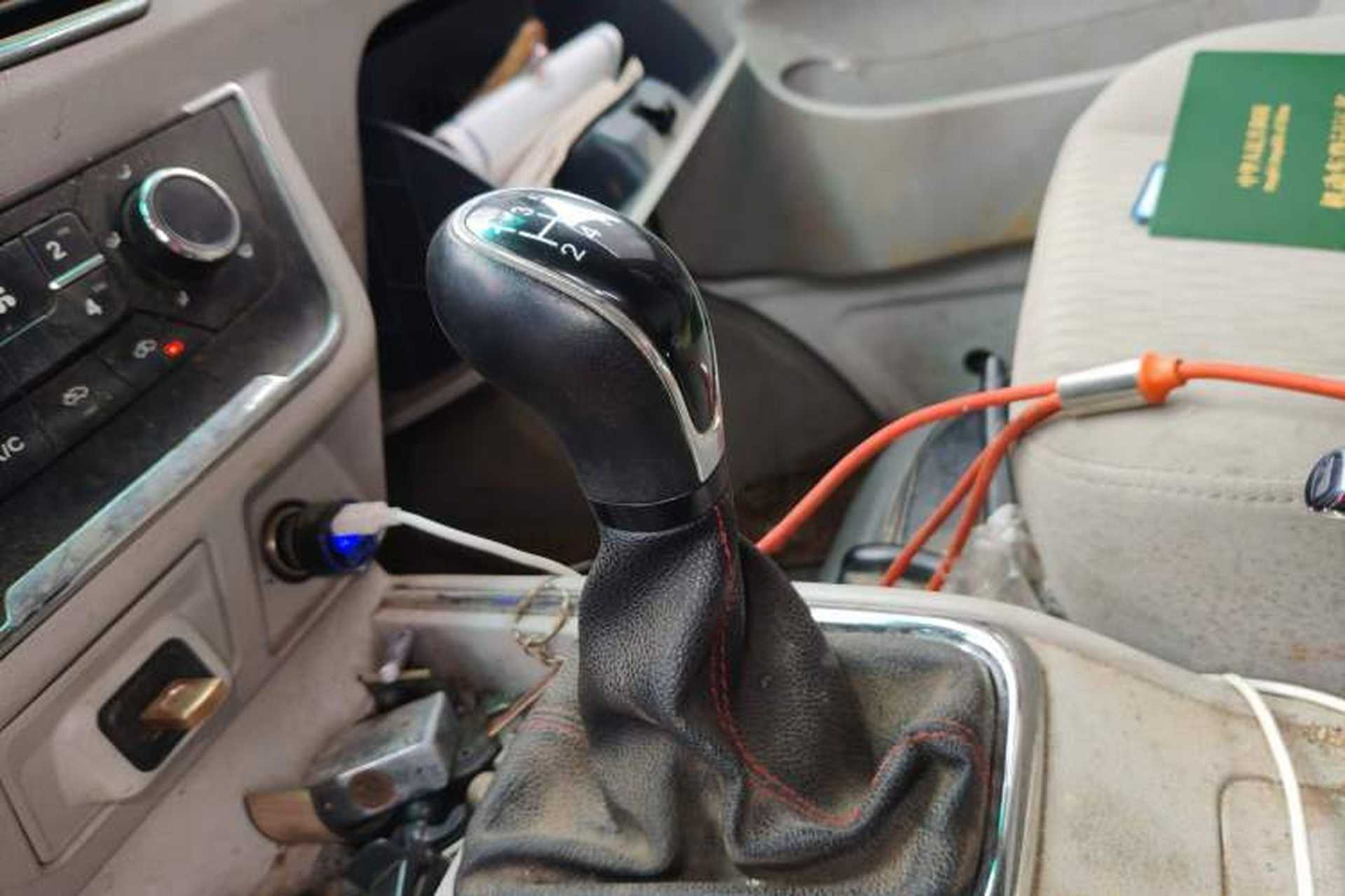 Used Jinbei New Hiace S 2019 1.6L Wealth Edition China VI SWD16M Gear Lever