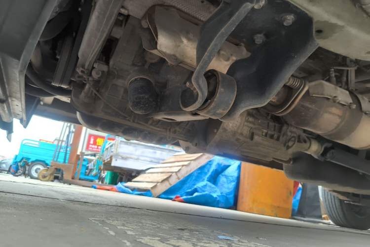 Used Jinbei New Hiace S 2019 1.5L Van Wealth Edition China VI SWC15M Chassis Front Left