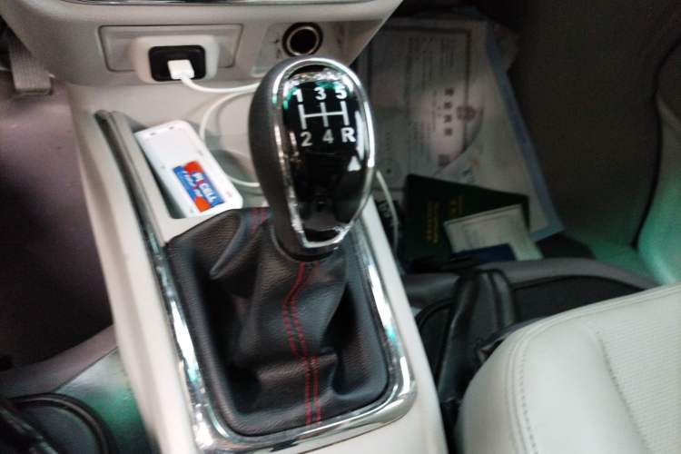 Used Jinbei New Hiace S 2019 1.6L Van Business Edition China VI SWD16M Gear Lever