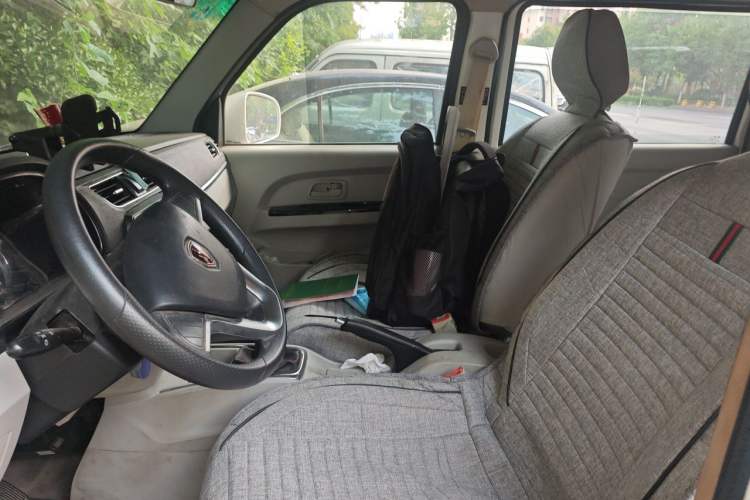 Used Jinbei New Hiace S 2019 1.5L Van Wealth Edition China VI SWC15M Left Front Seat
