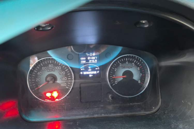 Used Jinbei New Hiace S 2019 1.5L Van Wealth Edition China VI SWC15M Odometer Close Up