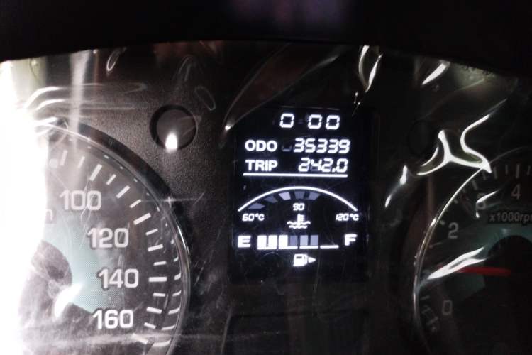 Used Jinbei New Hiace S 2019 1.6L Van Business Edition China VI SWD16M Odometer Close Up