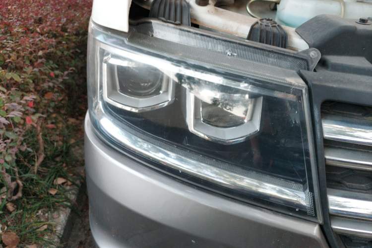 Used Jinbei New Hiace S 2019 1.6L Van Business Edition China VI SWD16M Right Front Headlight