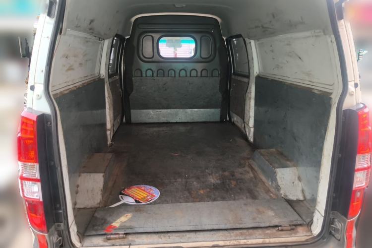 Used Jinbei New Hiace S 2019 1.5L Van Wealth Edition China VI SWC15M Trunk