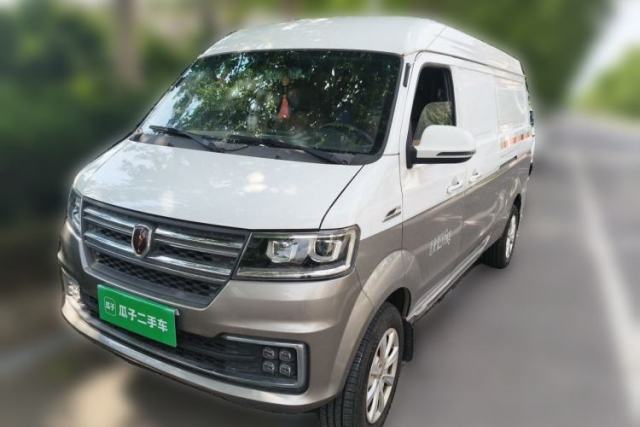 Used Jinbei New Hiace S 2021 1.6L Wealth Central Air-Conditioned Van China VI Standard SWD16M