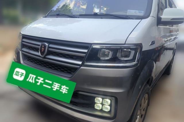 Used Jinbei New Hiace S 2021 model, 1.5 manual, 5 seats, no sunroof