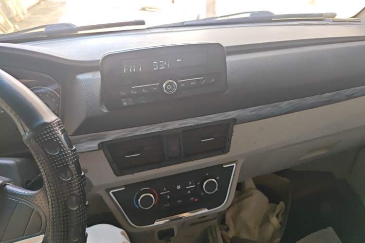 Used Jinbei New Hiace S 2021 1.5L Wealth Central Air-Conditioned Bus China VI Standard Model SWC15M Audio And AC Panel