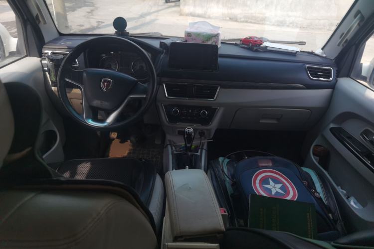 Used Jinbei New Hiace S 2021 1.6L Business Central Air-Conditioned Coach China VI Standard SWD16M Center Console