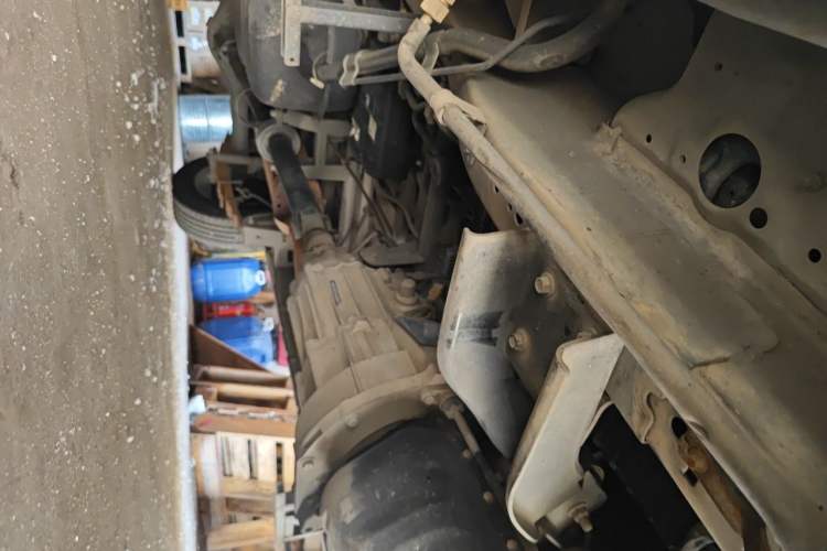 Used Jinbei New Hiace S 2021 1.5L Wealth Central Air-Conditioned Bus China VI Standard Model SWC15M Chassis Front Right