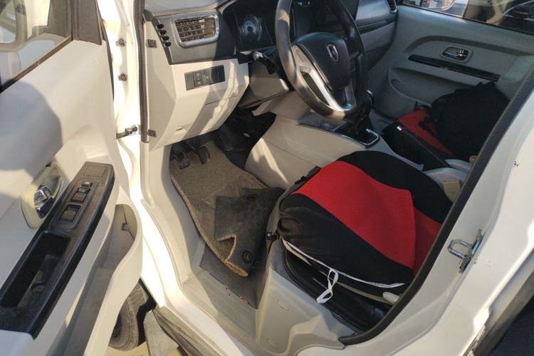 Used Jinbei New Hiace S 2021 1.6L Business Van Non-Air-Conditioned Version China VI Standard SWD16M Driver Seat