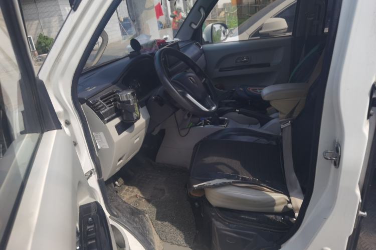 Used Jinbei New Hiace S 2021 1.6L Business Central Air-Conditioned Coach China VI Standard SWD16M Driver Seat
