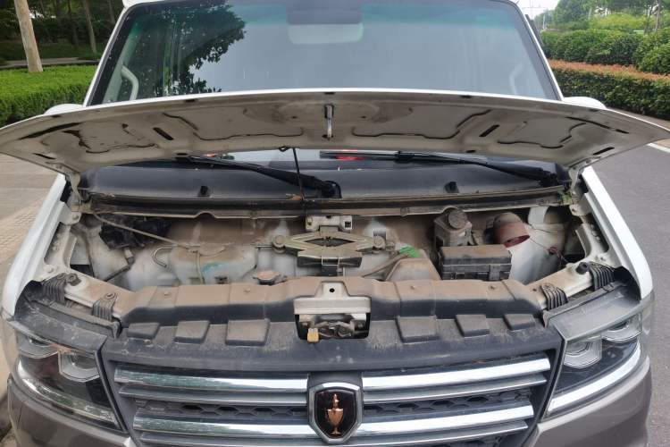 Used Jinbei New Hiace S 2021 1.5L Wealth Model Non-Air-Conditioned Version National VI Standard SWC15M Engine Bay