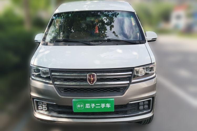 Used Jinbei New Hiace S 2021 1.6L Wealth Central Air-Conditioned Van China VI Standard SWD16M Front