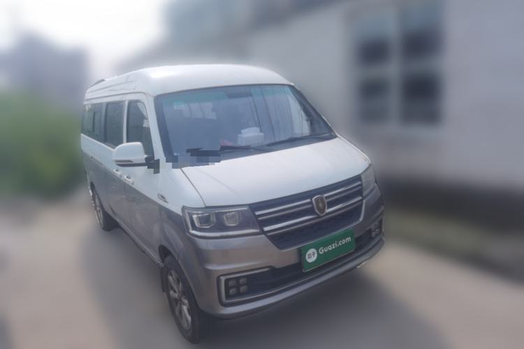 Used Jinbei New Hiace S 2021 1.6L Business Central Air-Conditioned Coach China VI Standard SWD16M Front Right 45 Deg