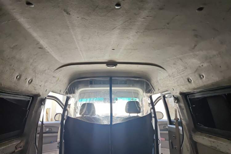 Used Jinbei New Hiace S 2021 1.5L Wealth Central Air-Conditioned Bus China VI Standard Model SWC15M Headliner