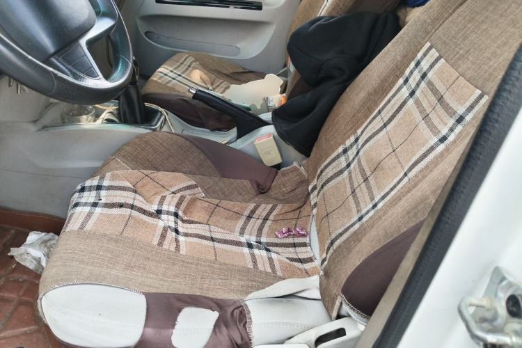 Used Jinbei New Hiace S 2021 1.6L Wealth Central Air-Conditioned Van China VI Standard SWD16M Left Rear Seat