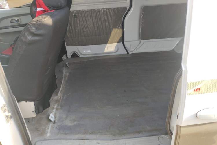 Used Jinbei New Hiace S 2021 1.6L Business Van Non-Air-Conditioned Version China VI Standard SWD16M Left Rear Seat