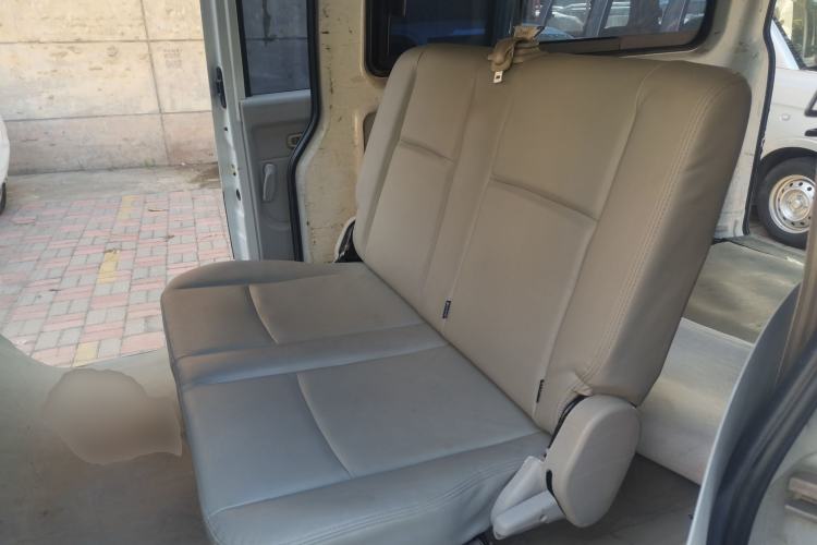 Used Jinbei New Hiace S 2021 1.5L Business-Class Central Air-Conditioned Coach China VI Standard SWC15M Left Rear Seat