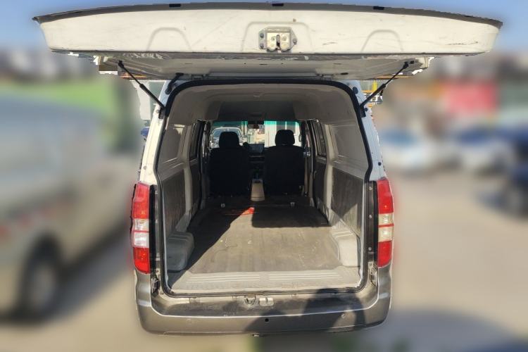 Used Jinbei New Hiace S 2021 1.6L Business Van Non-Air-Conditioned Version China VI Standard SWD16M Trunk