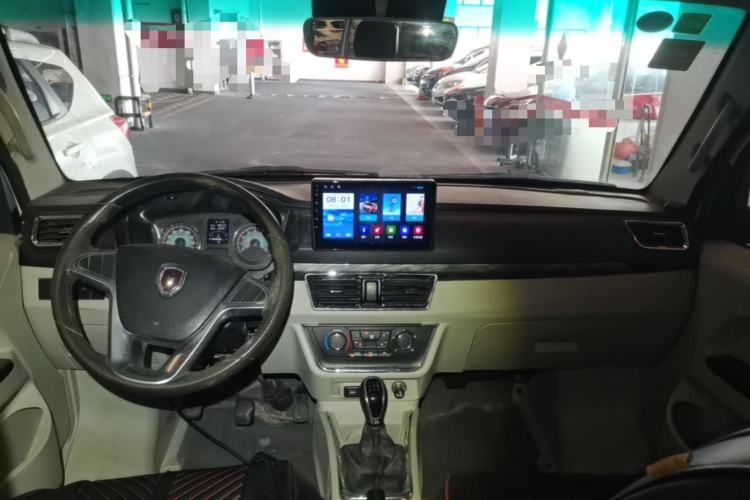 Used Jinbei New Hiace S 2021 1.5L Wealth Central Air-Conditioned Bus China VI Standard Model SWC15M Center Console