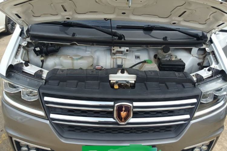 Used Jinbei New Hiace S 2021 1.6L Wealth Model Non-Air-Conditioned Version China VI Standard SWD16M Bus Engine Bay