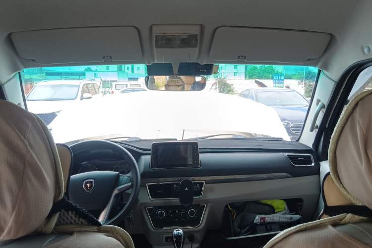 Used Jinbei New Hiace S 2021 1.6L Wealth Model Non-Air-Conditioned Version China VI Standard SWD16M Bus Headliner