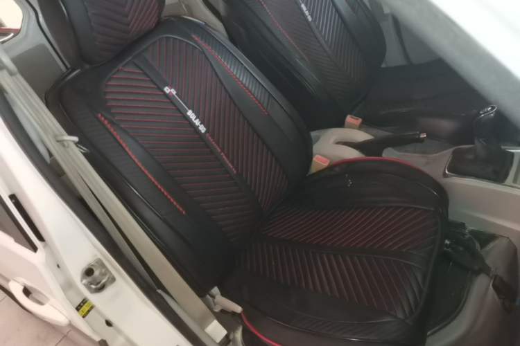 Used Jinbei New Hiace S 2021 1.5L Wealth Central Air-Conditioned Bus China VI Standard Model SWC15M Right Front Seat
