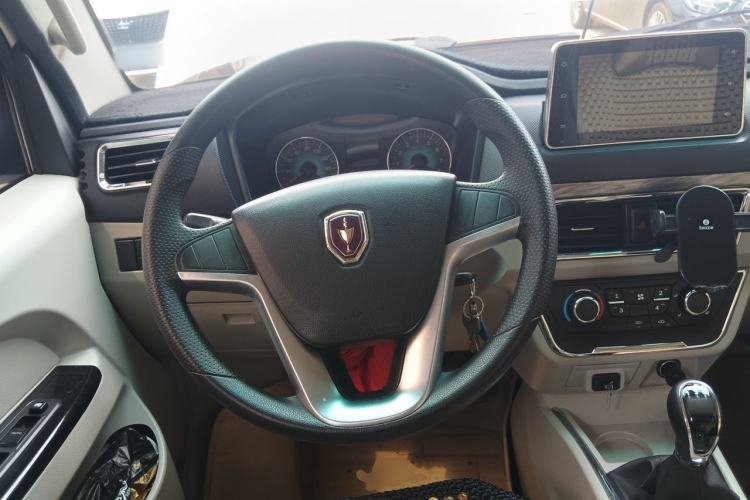 Used Jinbei New Hiace S 2021 1.6L Wealth Model Non-Air-Conditioned Version China VI Standard SWD16M Bus Steering Wheel