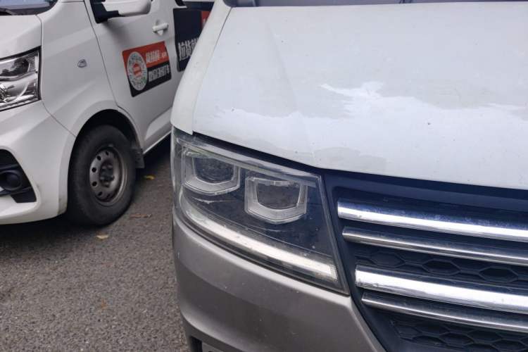 Used Jinbei New Hiace S 2021 1.5L Wealth Central Air-Conditioned Bus China VI Standard Model SWC15M Right Front Headlight